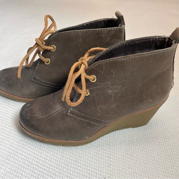 Sperry Women's Gray Harlow Burnished Leather Wedge Bootie Size 6 - Picture 4 of 7